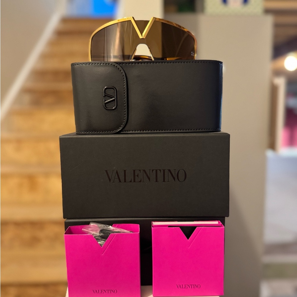 Authentic BRAND NEW Valentino V-Romask 146MM Mask Sunglasses